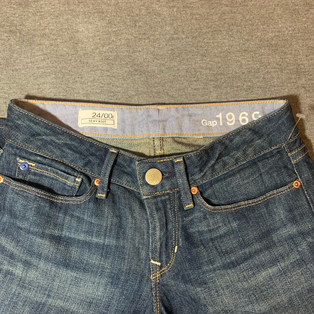 Gap 1969 Jeans.